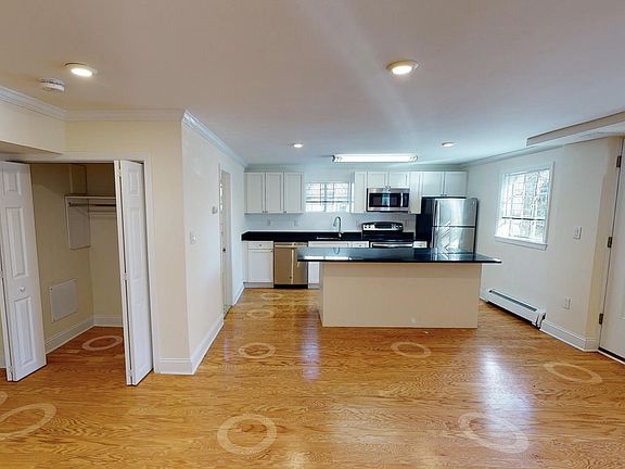 3rd image of 54 Saint Paul St #T1