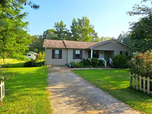 99 McFoilton Ln, Scottsboro, AL 35768