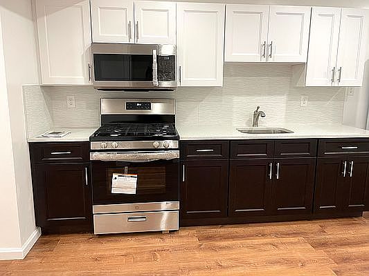 1st image of 21-32 Steinway St #1