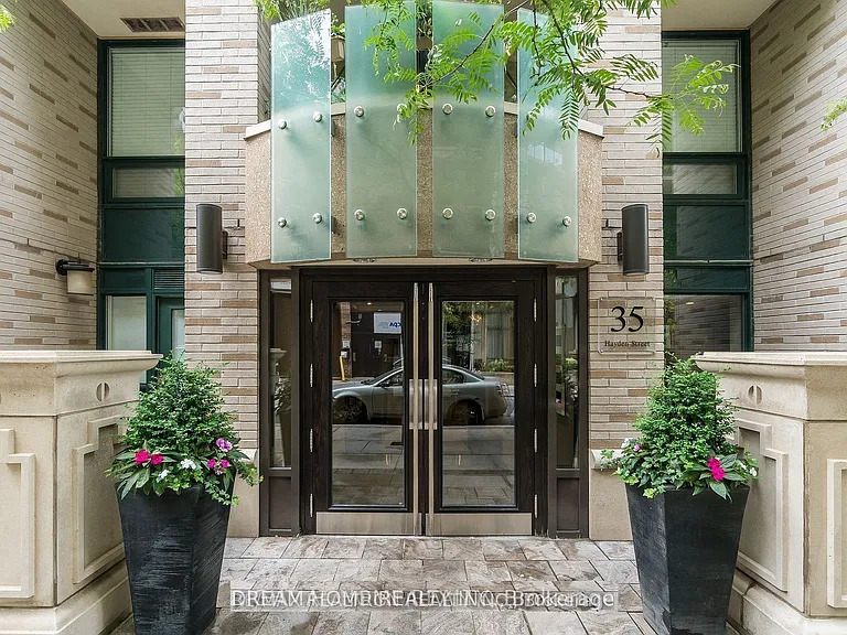 35 Hayden St #1501 — Photo 2