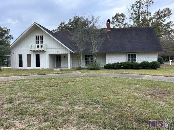 7437 Woods Edge Dr, Baton Rouge, LA 70818