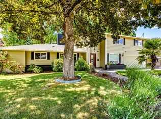 2412 Dalton Dr, Eugene, OR 97404