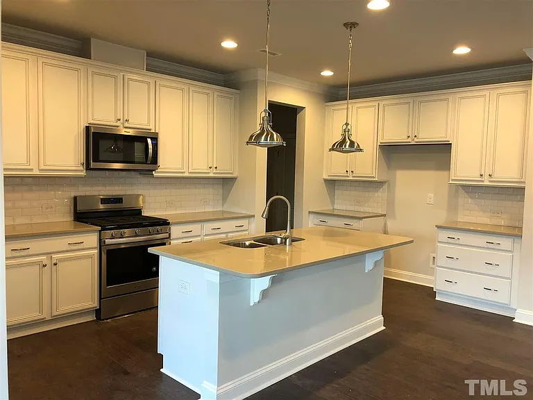 1033 Canyon Shadows Ct — Photo 7