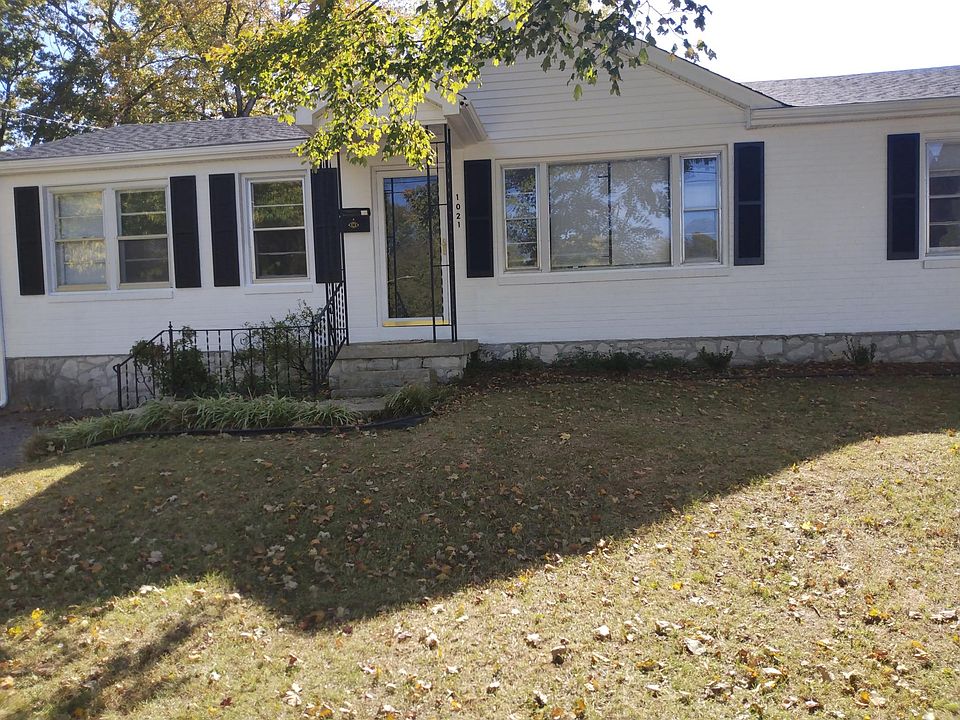 1st image of 1021 Roselawn Way