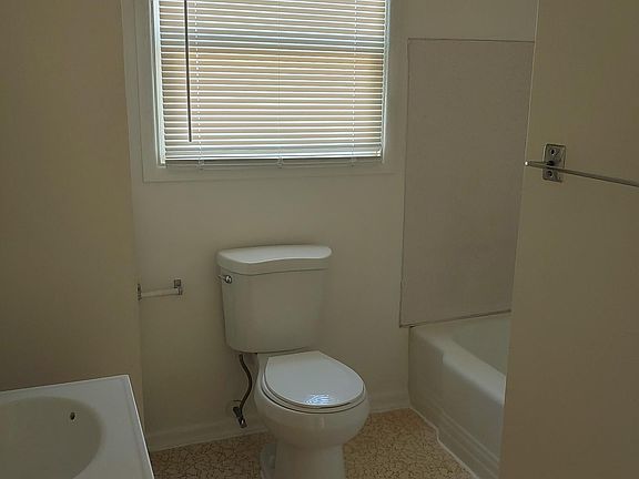 5th image of 335 N Lincoln Ave Unit 3