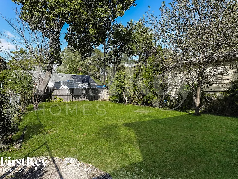 14 E Willow Dr — Photo 15