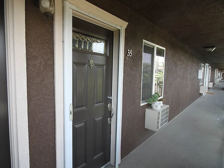 800 N Mollison Ave N #35 — Photo 9