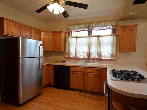 5th image of 11137 S Central Park Ave