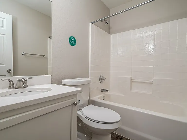 904 Nancy Dr — Photo 15