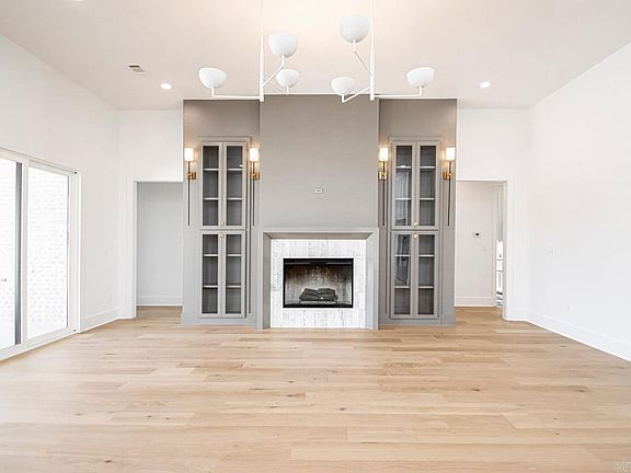 4th image of 5665 Tivoli Dr