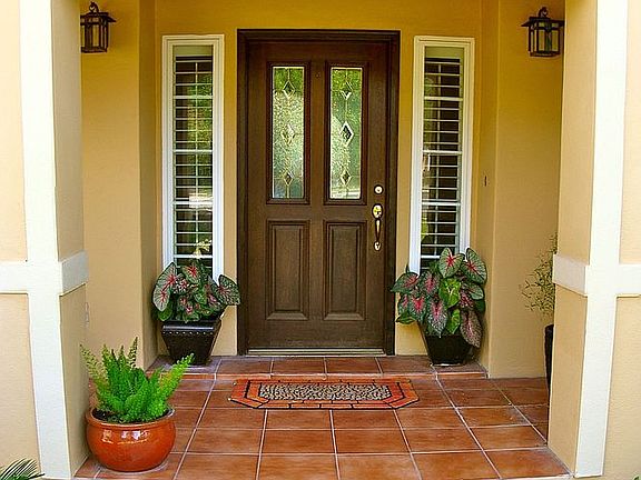 Hadbury House Front Porch Entryway