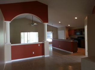 2419 Merry Rd, Tavares, FL 32778