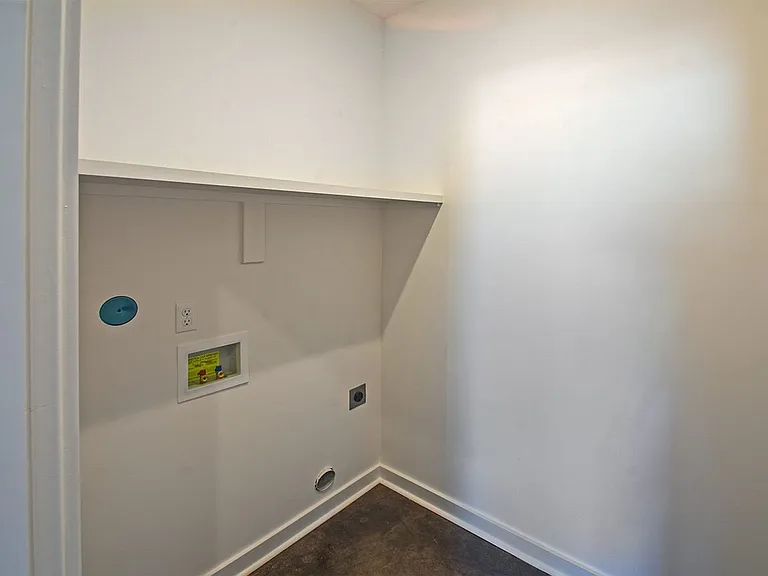 3739 Kearney Ave — Photo 12