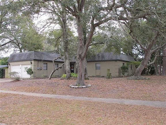 2nd image of 312 Briarwood Cir NW