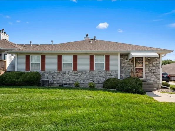 220 E Partridge St #19, Independence, MO 64055