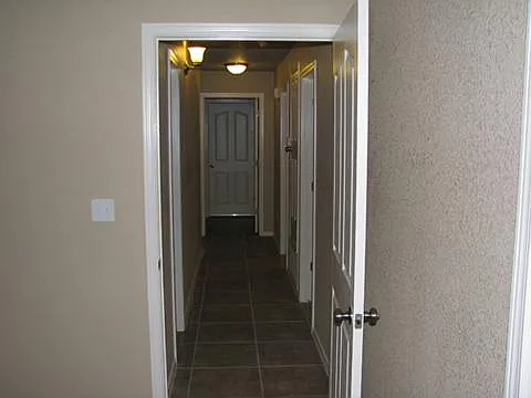 3 bed, 1346 sqft, $1,550 — Photo 2
