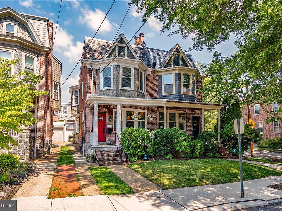 1st image of 1323 Woodlawn Ave