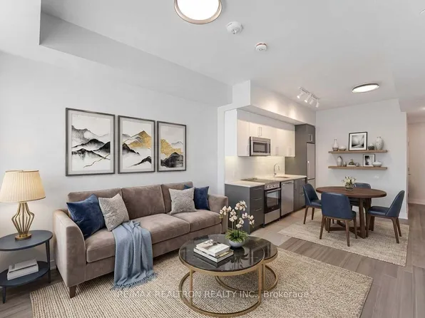 664 Spadina Ave, Toronto, ON