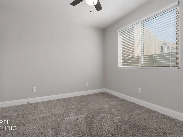 130 E First North St #200 — Photo 8
