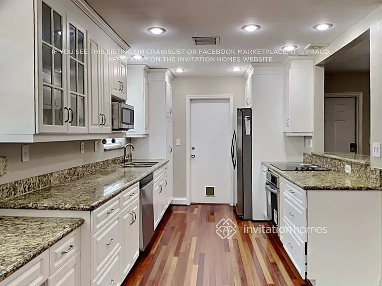 5881 NE 21st Rd — Photo 6