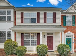 7371 Laurel Valley Rd #212, Charlotte, NC 28273