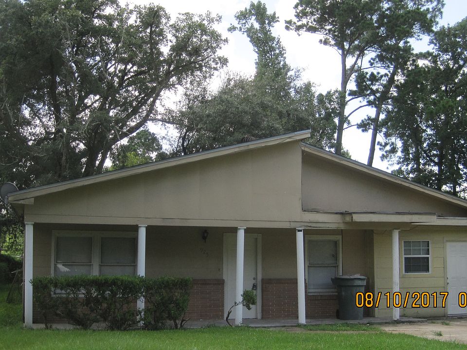 1st image of 925 Trinidad St