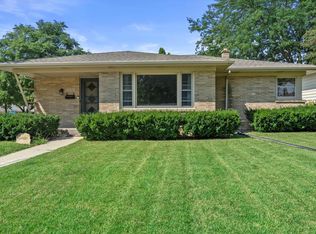 1036 Illinois St, Racine, WI 53405