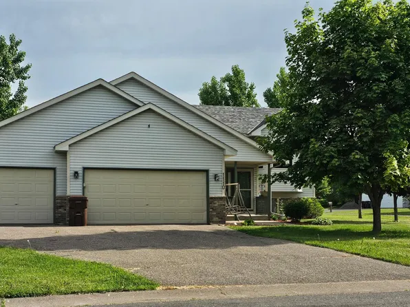 1110 Hilltop St, Braham, MN 55006