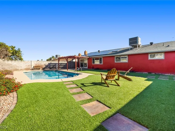 4076 Brighthill Ave, Las Vegas, NV 89121