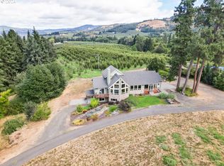 2870 Rainbow Dr, Hood River, OR 97031