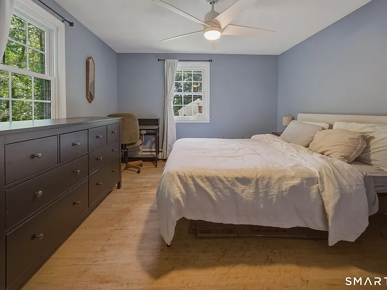 32 Fox Den Rd — Photo 17