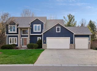 16583 Hearthside Way, Lakeville, MN 55044