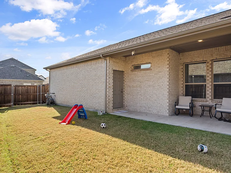 4315 Smokey Quartz Ln — Photo 11