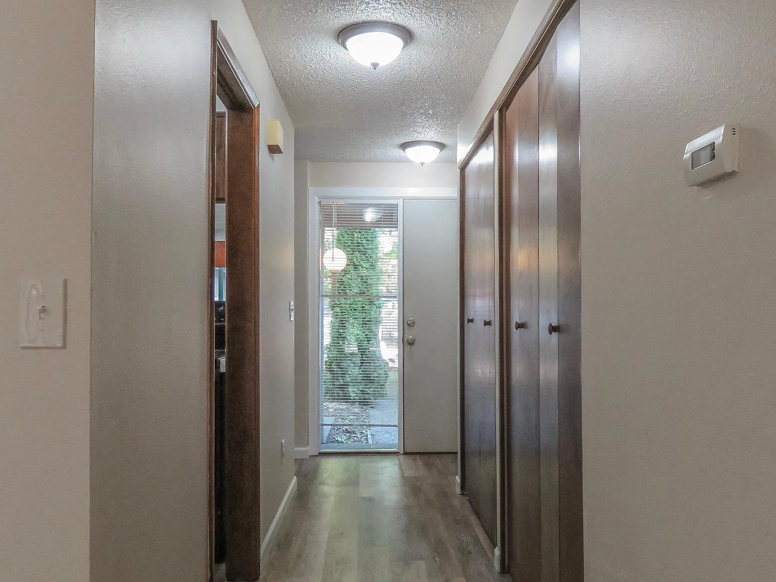 3 bed, 1138 sqft, $2,295 — Photo 3