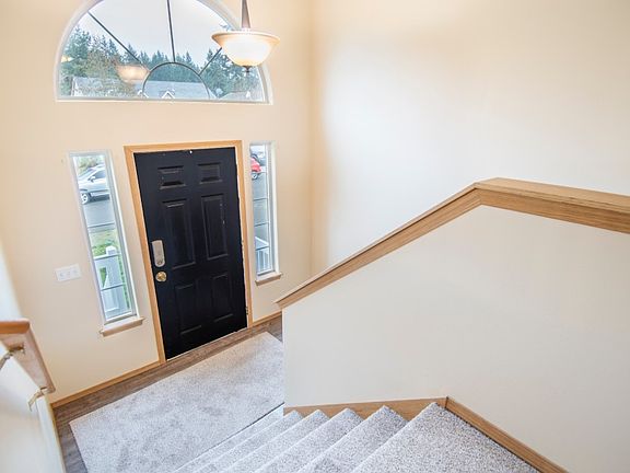 2nd image of 16820 27th Ave E