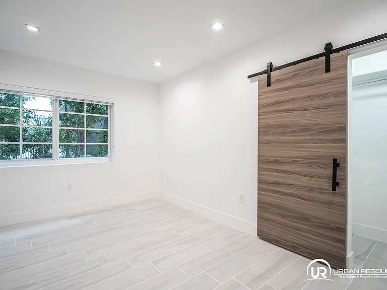 960 Jefferson Ave #203 — Photo 17