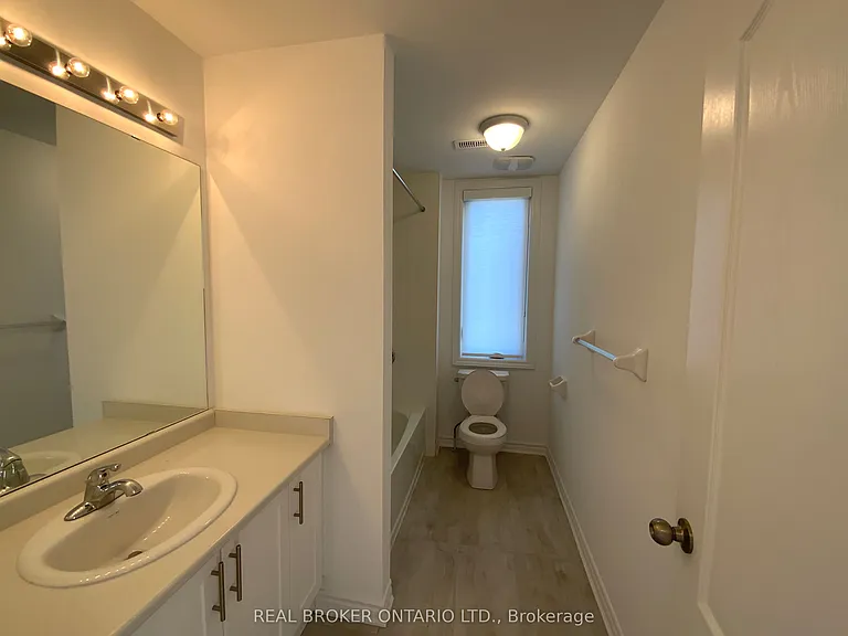 139 Marina Village Dr — Photo 4