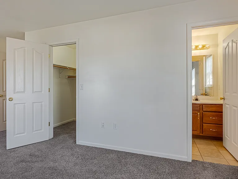 1224 Deseret Dr — Photo 7