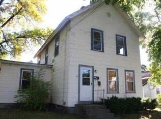 207 Chapman St, Greenfield, MA 01301