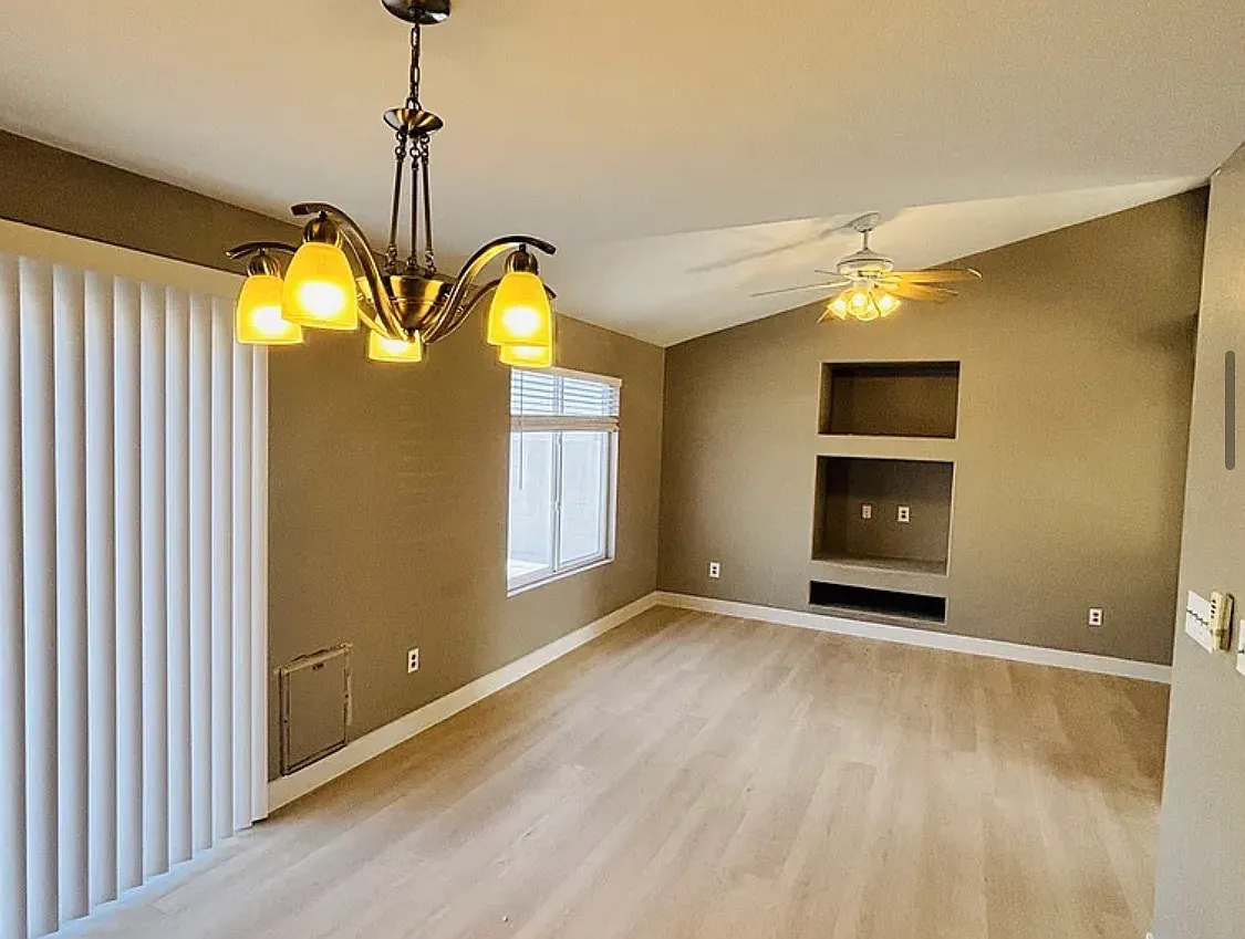 3 bed, 2.5 bath, 1445 sqft, $1,995 — Photo 2