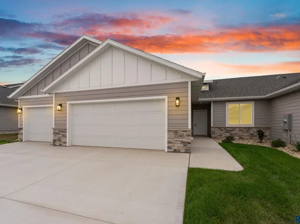 7240 E Waters Edge Pl, Sioux Falls, SD 57110