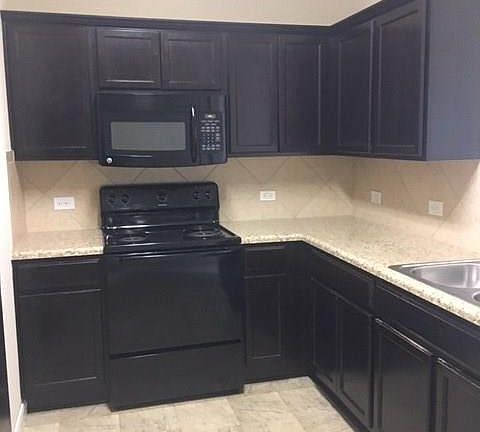 4th image of 172 Valero Dr