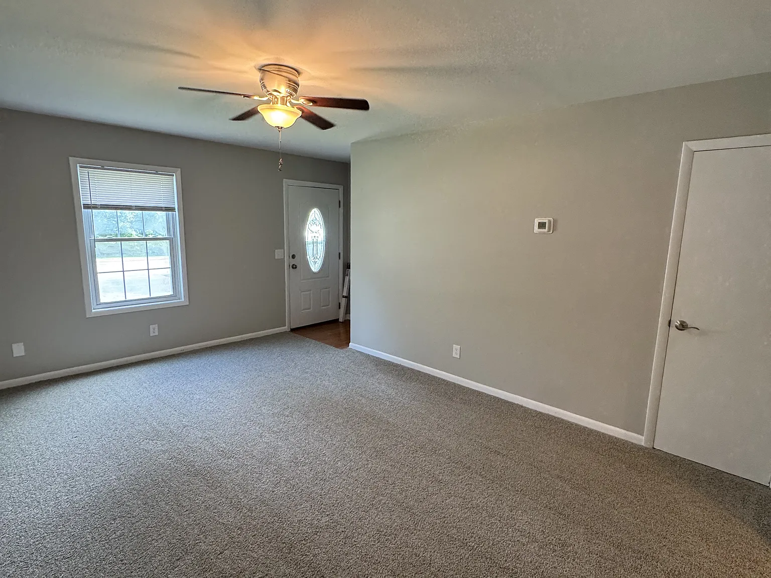 2 bed, 1.5 bath, 950 sqft, $1,350 — Photo 4