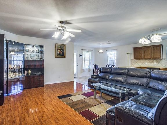 4th image of 1508 Hill Lockwoods Dr
