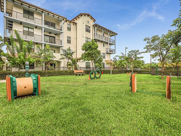 Our Puppy Park is a great place for you and your puppy to meet new friends.