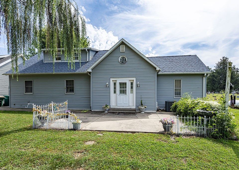 1st image of 1205 S 1st St
