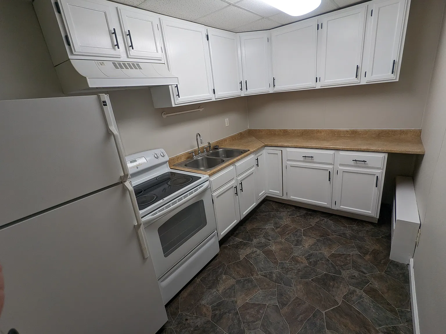 1 bed, 650 sqft, $450 — Photo 2