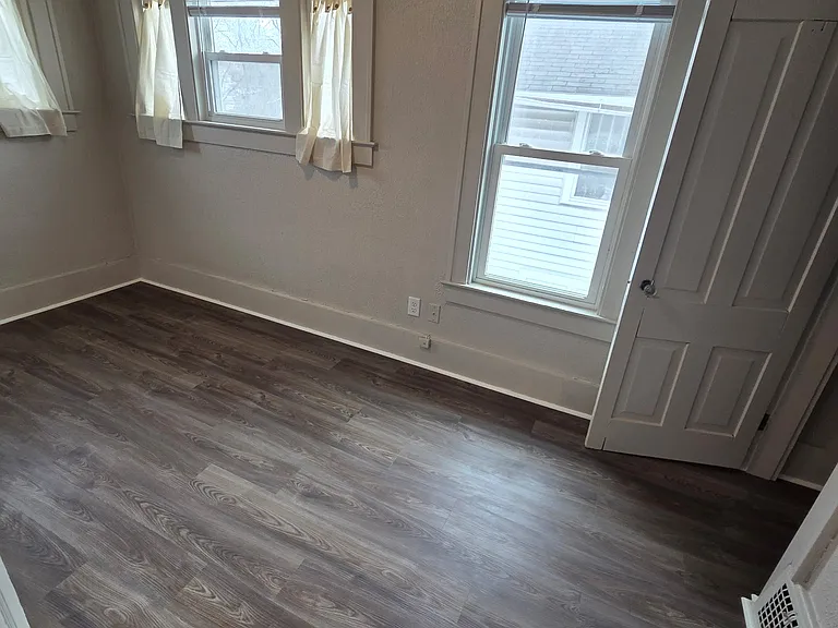 119 S Woodlawn Ave #119 — Photo 8