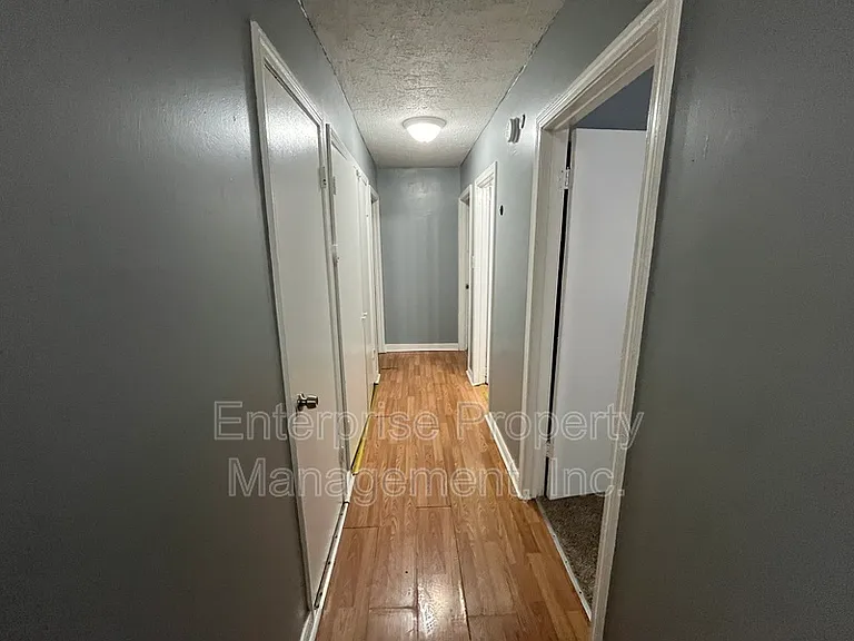 401 N Manassas St — Photo 4