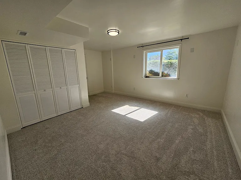 4698 Colander Dr — Photo 31